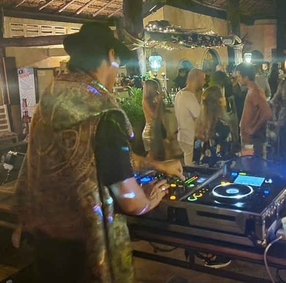 Meet your Posher, Jason - Picture 1 of 1